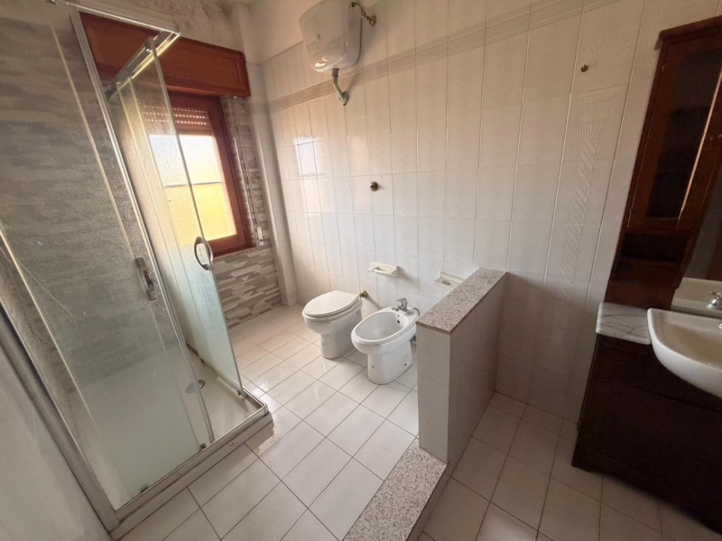 Ampio Appartamento Panoramico Con Posto Auto Mortara