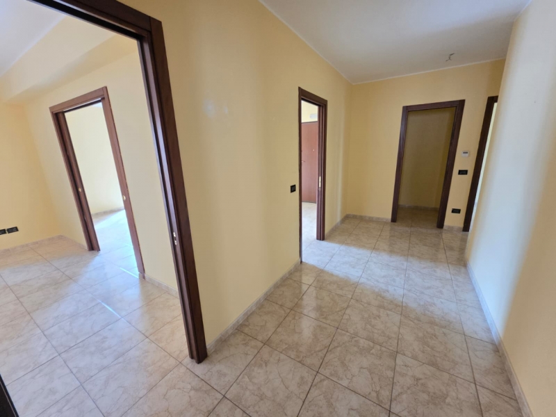 Appartamento Di Recente Costruzione Con Garage e Posto Auto Sbarre 130 Mq