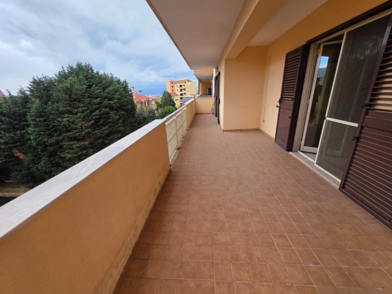 Appartamento Di Recente Costruzione Con Garage e Posto Auto Sbarre 130 Mq