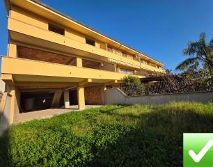 Villa Di Recente Costruzione Da Rifinire + Garage + Giardino Sbarre Inferiori