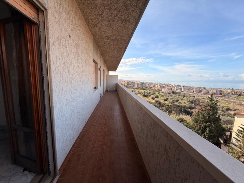 Appartamento Panoramico Saracinello 110 Mq