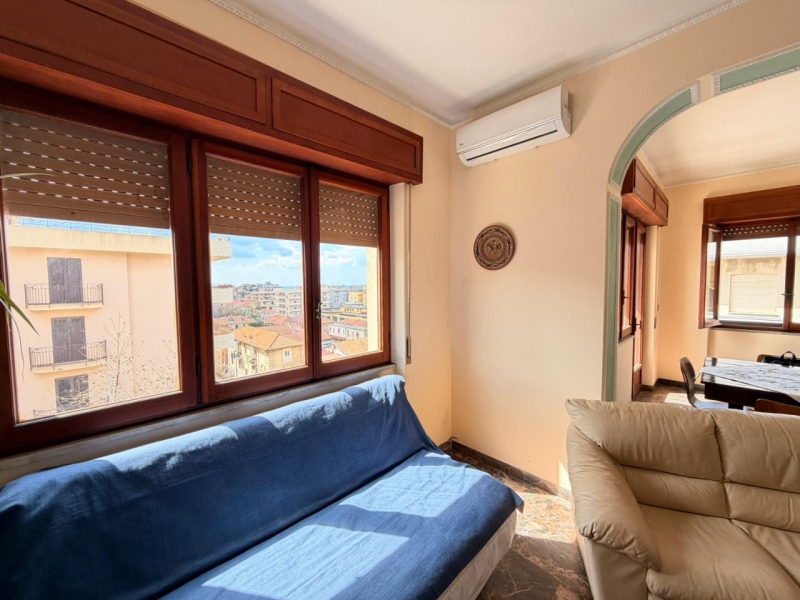 Ampio e Luminoso Appartamento Ristrutturato Villa San Giovanni 158 Mq