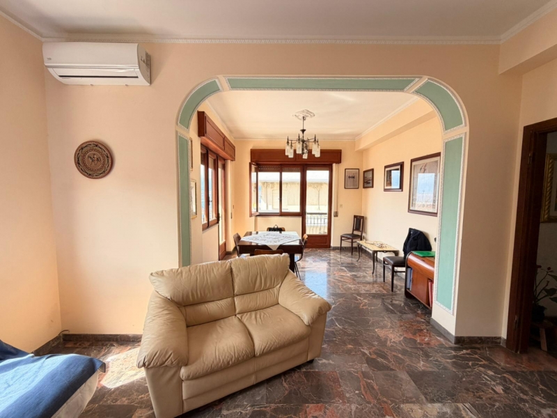 Ampio e Luminoso Appartamento Ristrutturato Villa San Giovanni 158 Mq