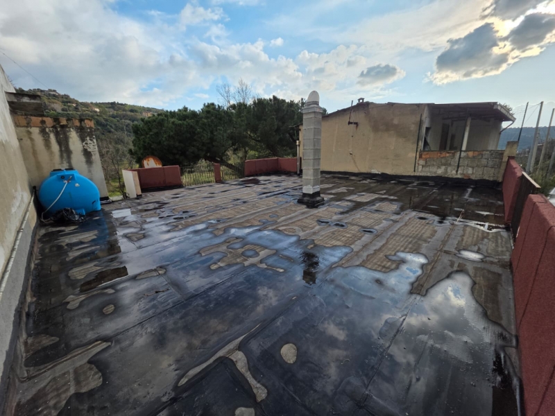 Semi Indipendente Con Terrazzo Cataforio