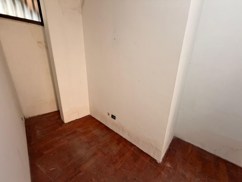 Locale C2 Centro Pressi Ospedale Riuniti