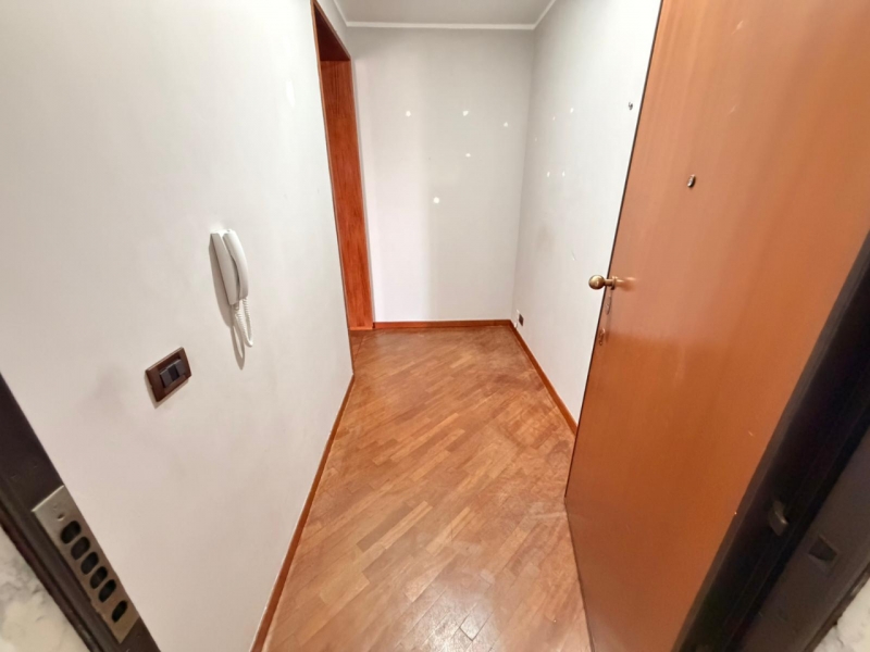 Appartamento Con Posto Auto Catona 105 Mq