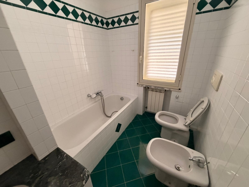 Appartamento Con Posto Auto Catona 105 Mq