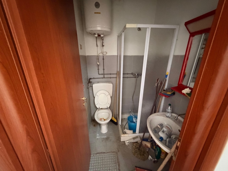 Locale C2 Centro Pressi Ospedale Riuniti