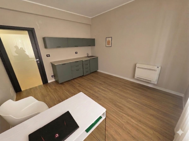 Appartamento Ristrutturato Via Torrione 65 Mq