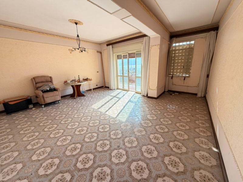 Appartamento Panoramico + Cantina e Posto Auto Villa San Giovanni