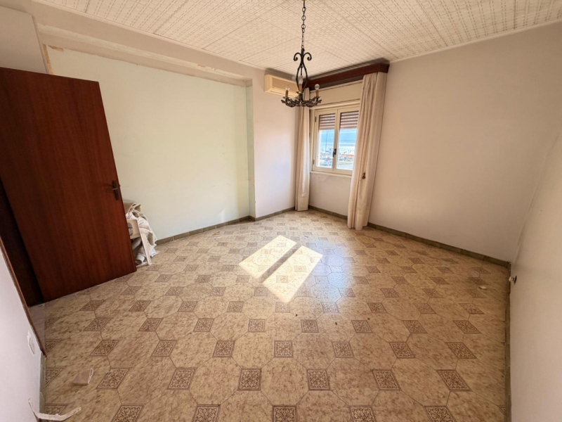 Appartamento Panoramico + Cantina e Posto Auto Villa San Giovanni