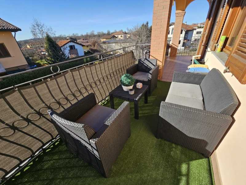 Duplex Mansardato Recente Costruzione + Garage Villa Guardia (Como)