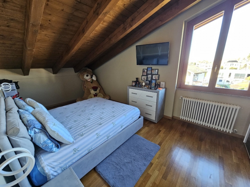 Duplex Mansardato Recente Costruzione + Garage Villa Guardia (Como)