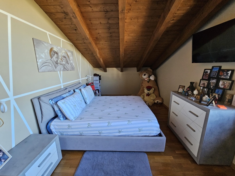 Duplex Mansardato Recente Costruzione + Garage Villa Guardia (Como)