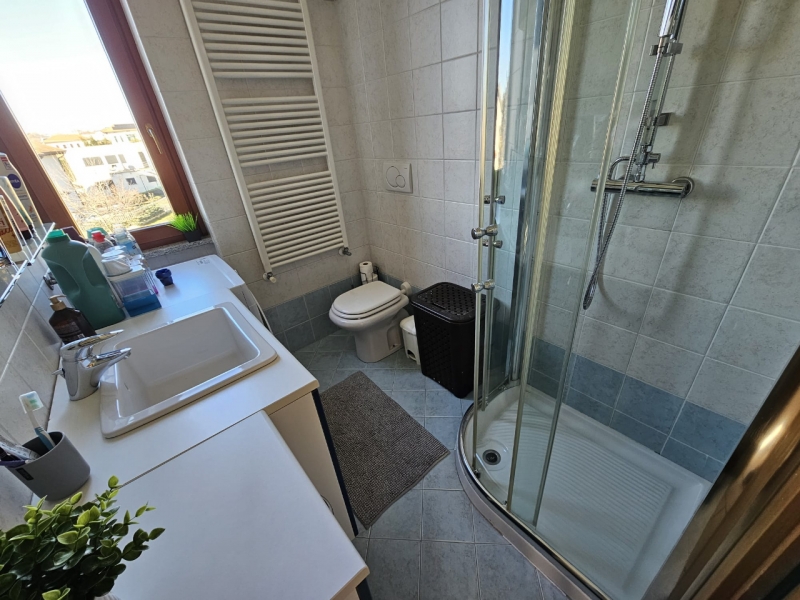 Duplex Mansardato Recente Costruzione + Garage Villa Guardia (Como)