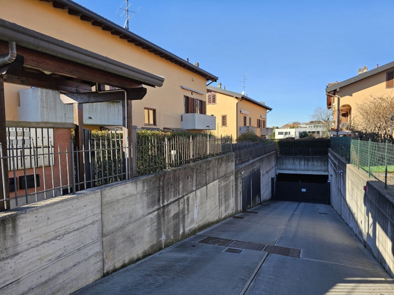 Duplex Mansardato Recente Costruzione + Garage Villa Guardia (Como)