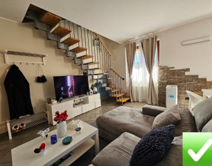 Duplex Mansardato Recente Costruzione + Garage Villa Guardia (Como)