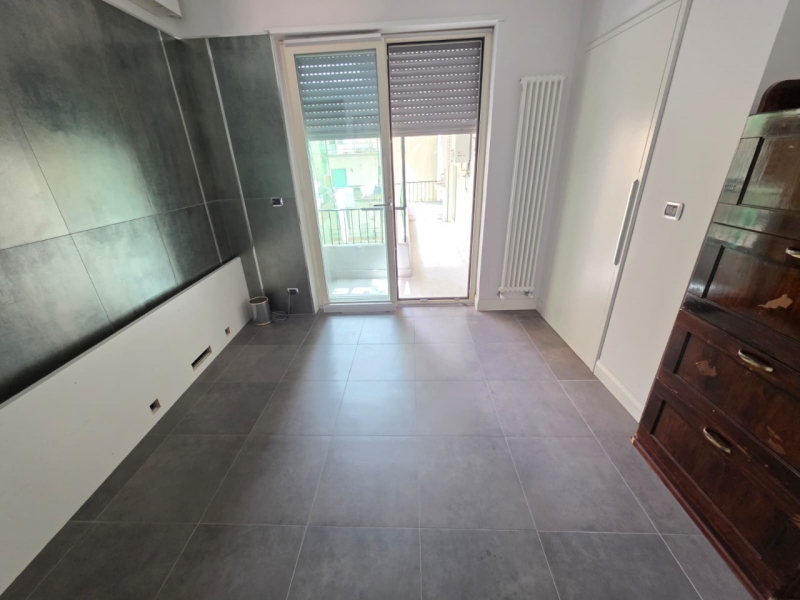 Ampio Appartamento Ristrutturato Via Lia 168 Mq