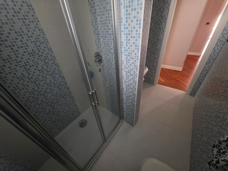 Ampio Appartamento Ristrutturato Via Lia 168 Mq