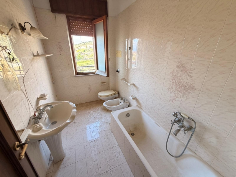 Ampio Appartamento Saracinello 145 Mq