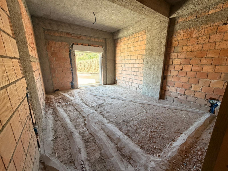 Nuova Costruzione Con Terrazzo e Posto Auto Cardinale Portanova