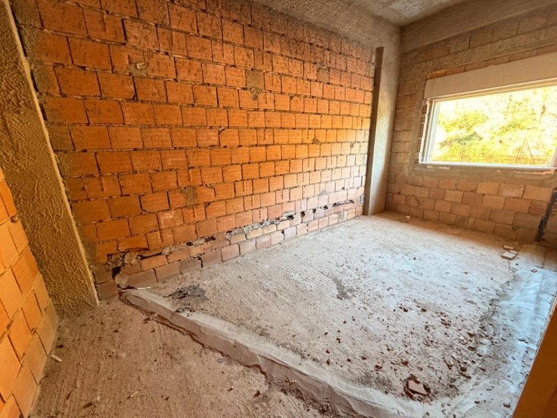 Nuova Costruzione Con Terrazzo e Posto Auto Cardinale Portanova