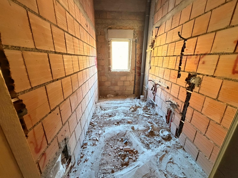 Nuova Costruzione Con Terrazzo e Posto Auto Cardinale Portanova