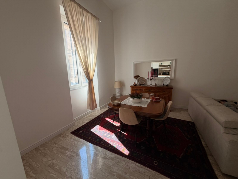 Appartamento Ristrutturato Centro Storico 120 Mq