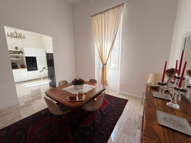 Appartamento Ristrutturato Centro Storico 120 Mq