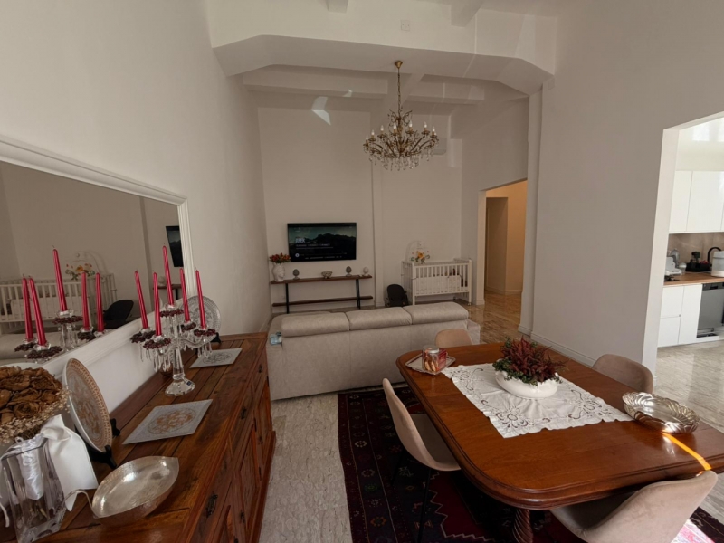 Appartamento Ristrutturato Centro Storico 120 Mq