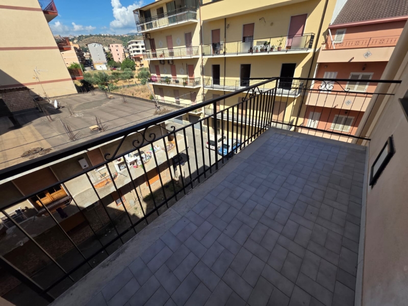 Appartamento Con Deposito Arangea 85 Mq
