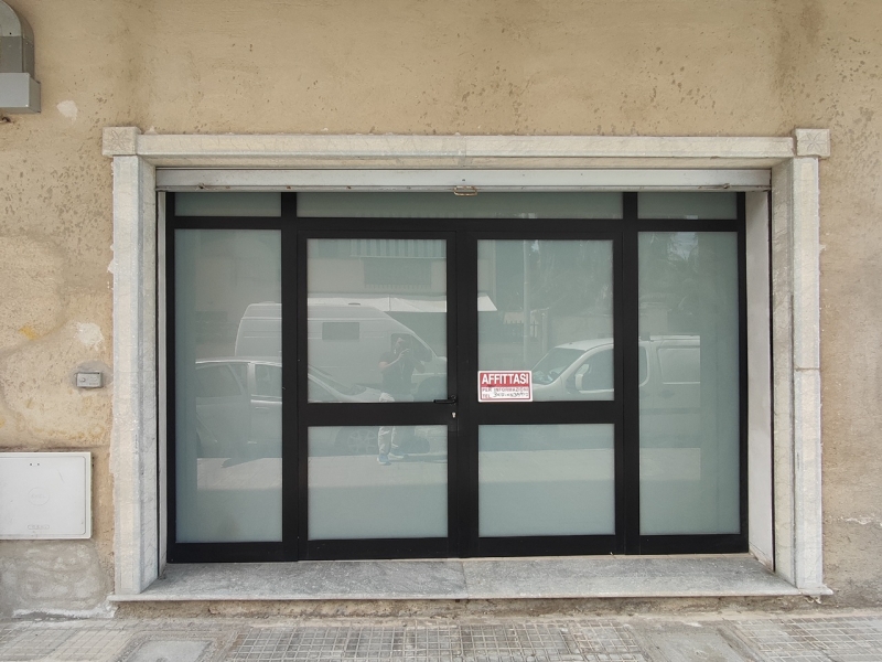 Locale Commerciale C1 Gallico Marina 80 Mq