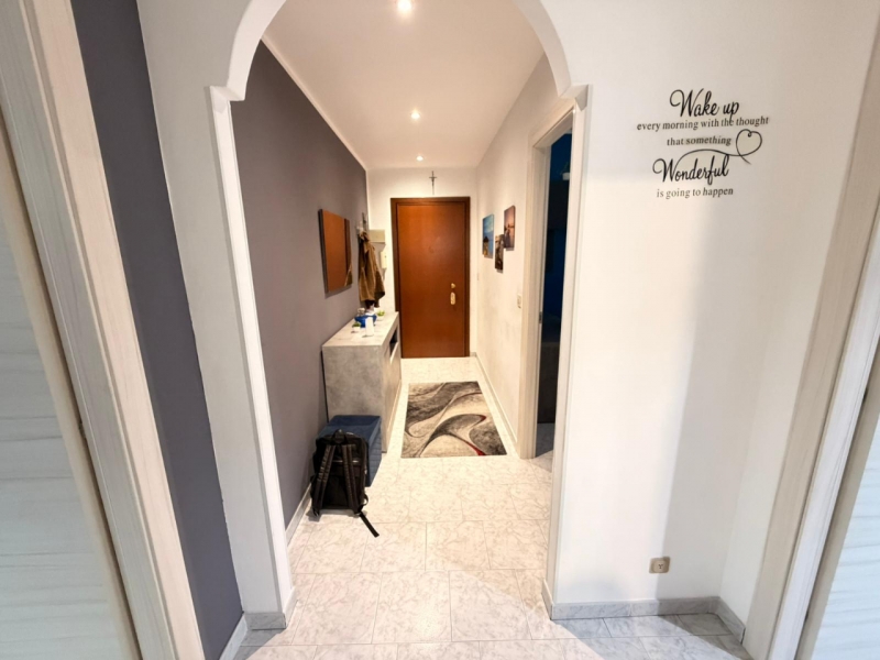 Appartamento Ristrutturato + Posto Auto Segrate 65 Mq