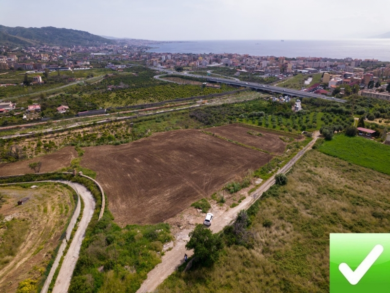 Ampio Terreno Ideale Per Centri Sportivi Gallico 10.000 Mq