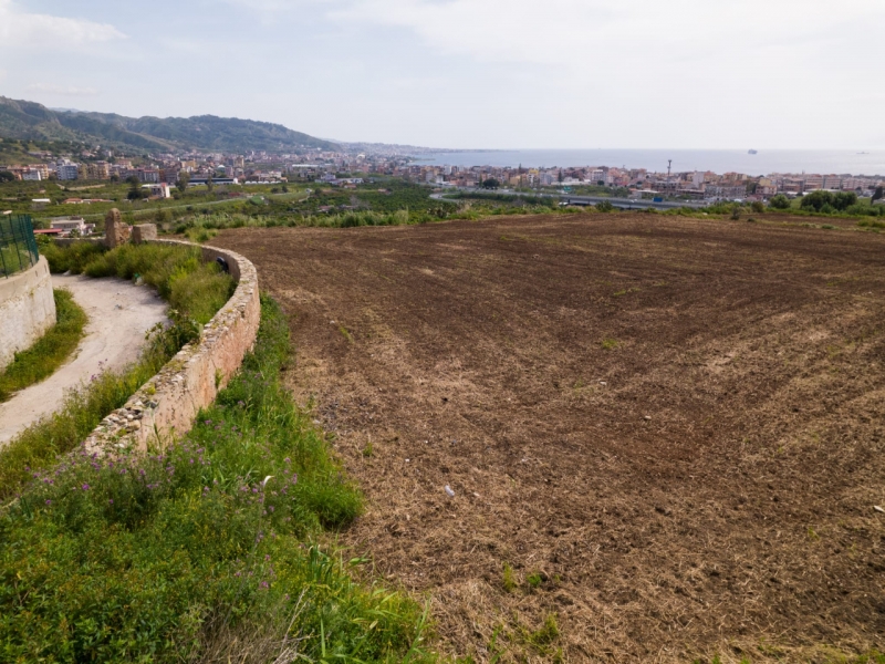 Ampio Terreno Ideale Per Centri Sportivi Gallico 10.000 Mq