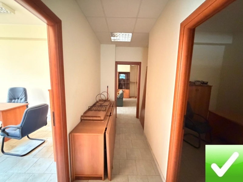 Locale Commerciale C1 Eremo 145 Mq