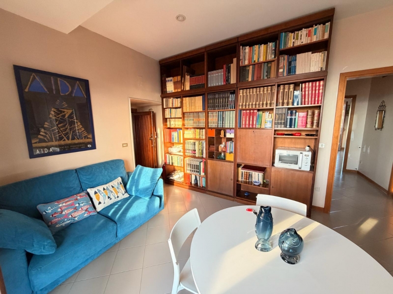 Duplex Prestigioso Su Due Livelli Con Terrazzo Centro Duomo