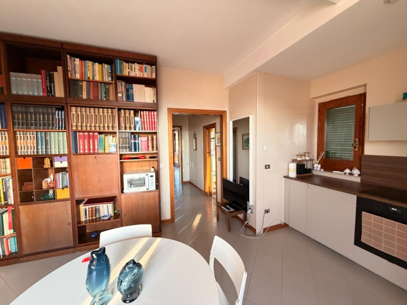 Duplex Prestigioso Su Due Livelli Con Terrazzo Centro Duomo