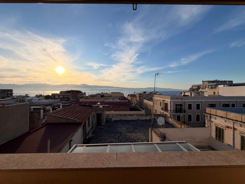 Duplex Prestigioso Su Due Livelli Con Terrazzo Centro Duomo