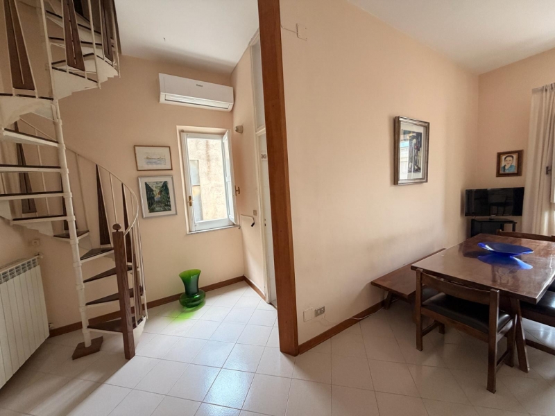 Duplex Prestigioso Su Due Livelli Con Terrazzo Centro Duomo