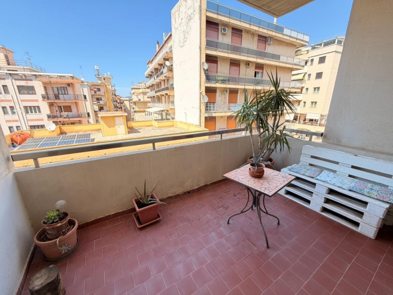 Prestigioso Appartamento Con Posto Auto Santa Caterina 167 Mq