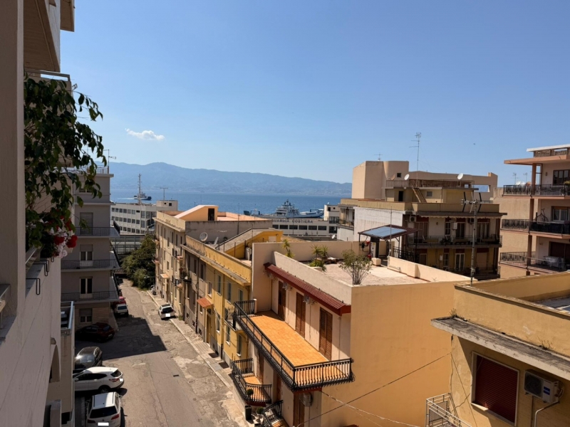 Prestigioso Appartamento Con Posto Auto Santa Caterina 167 Mq