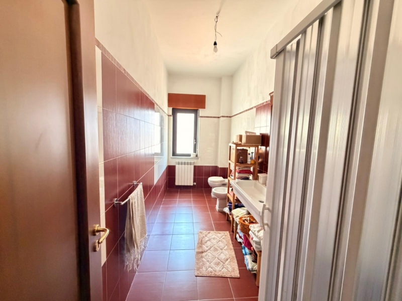 Prestigioso Appartamento Con Posto Auto Santa Caterina 167 Mq