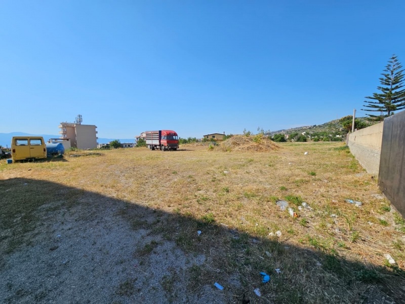 Terreno Recintato Via Trapezzoli 2500 Mq