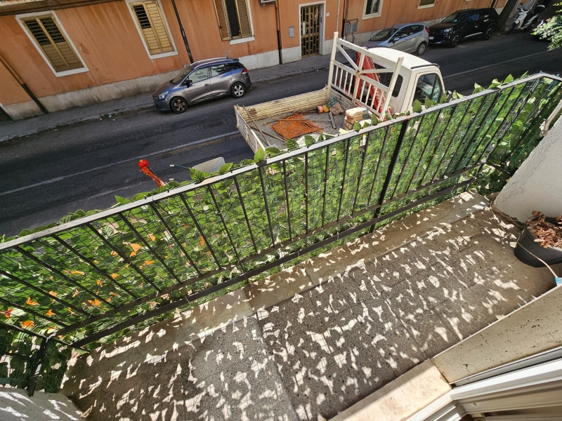 Ristrutturato e Prestigioso 110 Mq Con Arredi Design Semicentrale