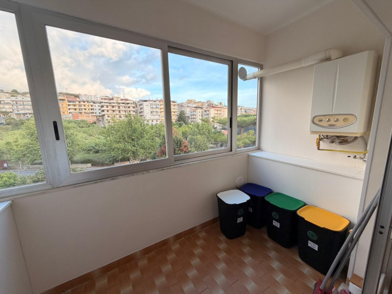Appartamento Ristrutturato Arredato + Posto Auto Brevi Periodi Villa San Giovanni