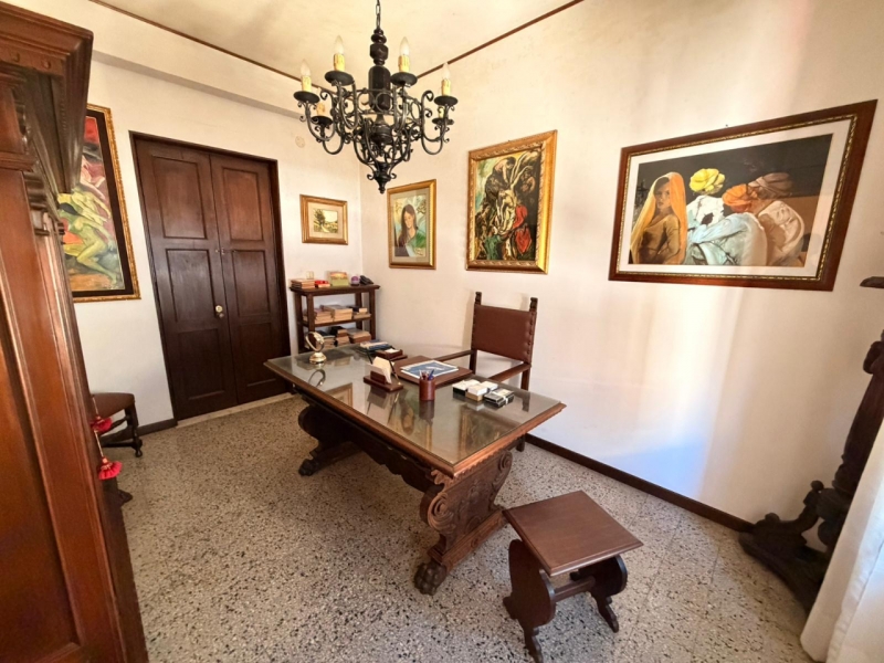 Appartamento Con Cantina Via Nuova Friuli 109 Mq