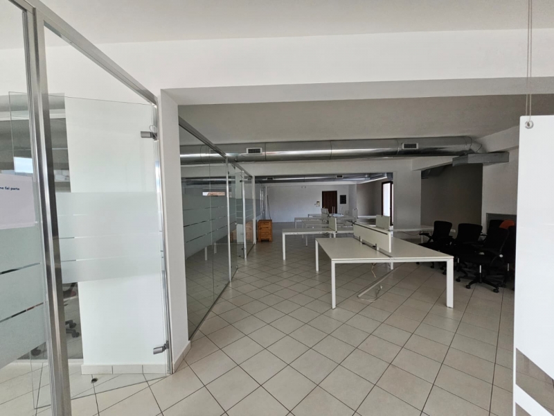 Ampio Ufficio Nuovo A10 Gallico 226 Mq