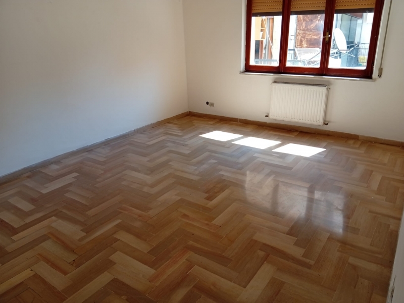 Ampio Appartamento Con Posto Auto Ciccarello 160 Mq