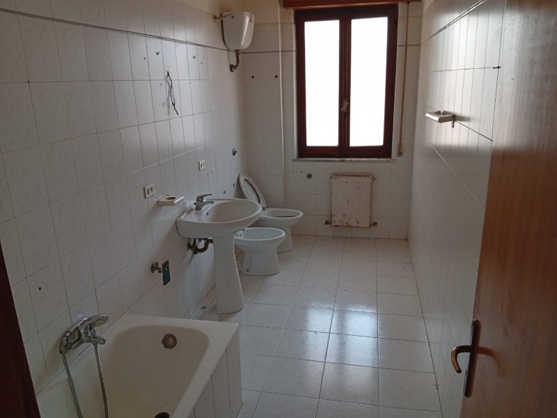Ampio Appartamento Con Posto Auto Ciccarello 160 Mq